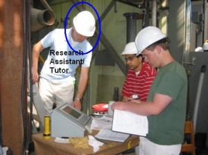 rat2 Research Assistant/Tutor working with students at AECL.